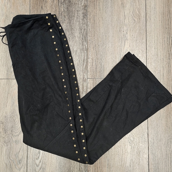 Vintage Ralph lauren tie up studded pants.Pocket...